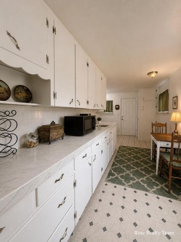 47 Frisbie Avenue, Battle Creek, MI 49037