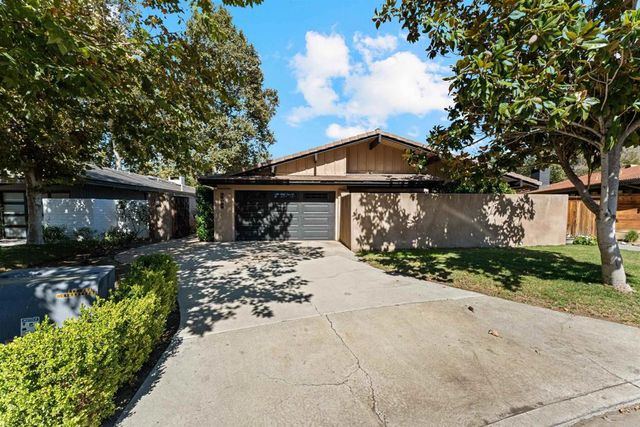 32688 Taspa Court, Pauma Valley, CA 92061