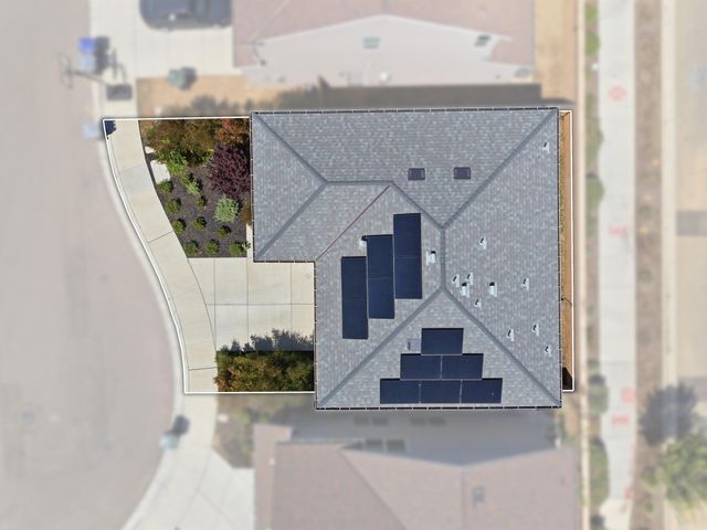 3008 N Creekside Street, Visalia, CA 93291