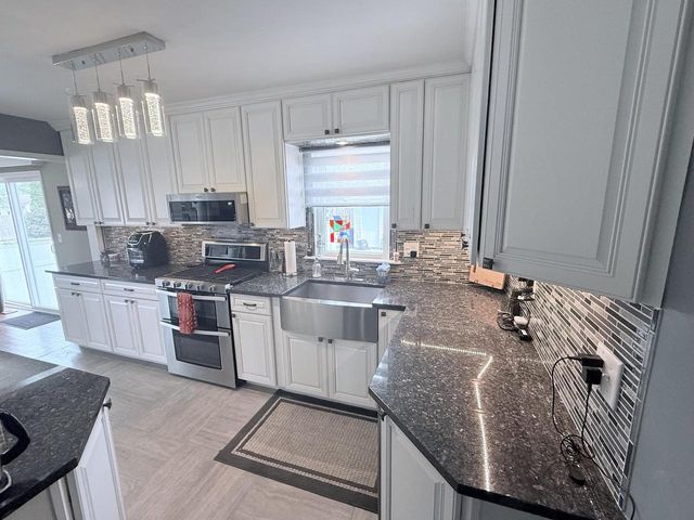 1826 26th STREET, Kenosha, WI 53140