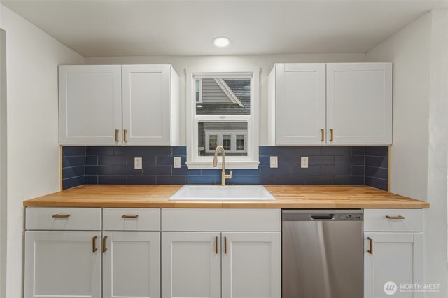 564 S 1st Street, Walla Walla, WA 99362