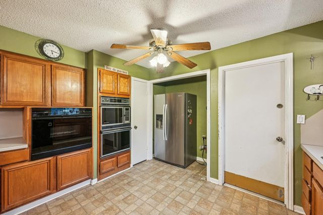 2918 Crest Park Drive, Houston, TX 77082
