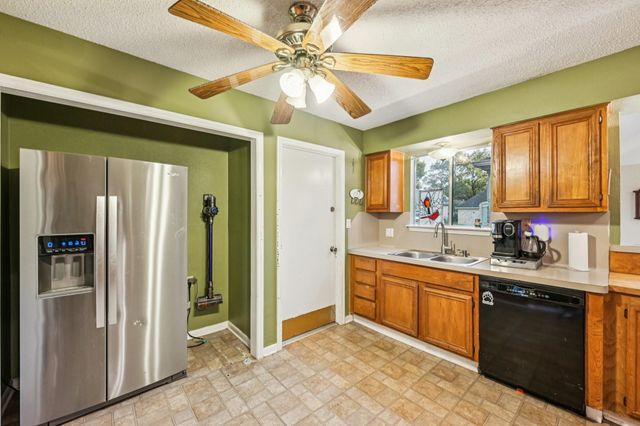 2918 Crest Park Drive, Houston, TX 77082