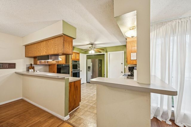 2918 Crest Park Drive, Houston, TX 77082