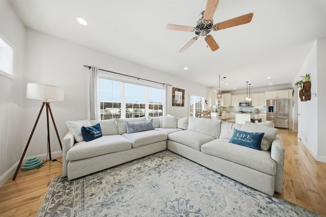 20 Sommerfield Drive, South Burlington, VT 05403