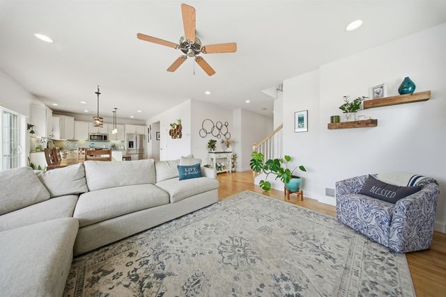 20 Sommerfield Drive, South Burlington, VT 05403