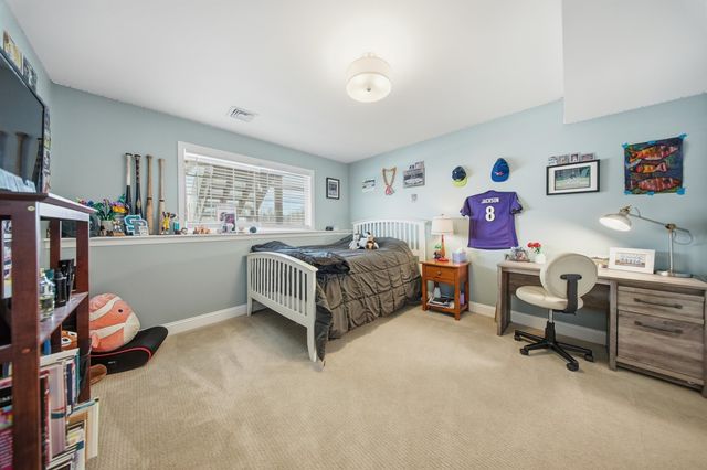 20 Sommerfield Drive, South Burlington, VT 05403