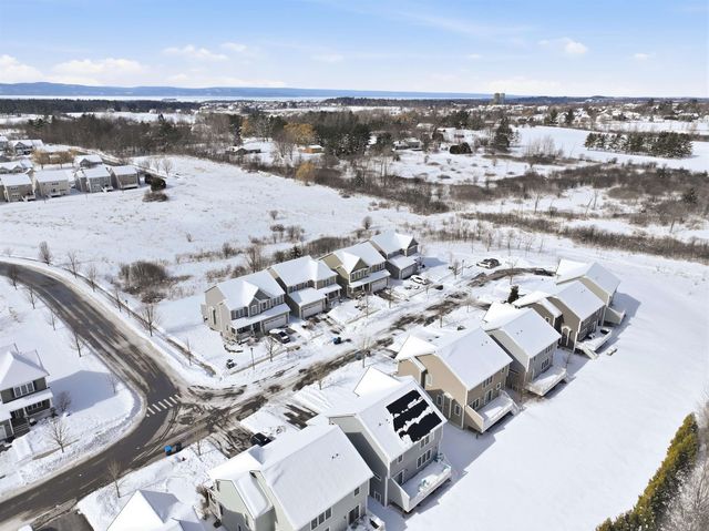 20 Sommerfield Drive, South Burlington, VT 05403