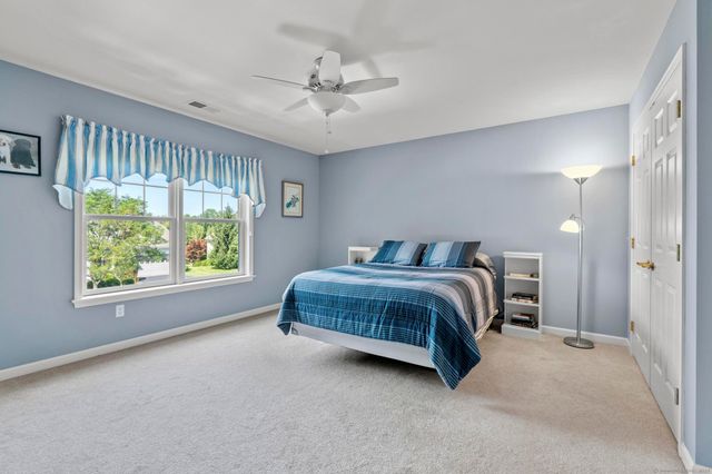 2 Seminole Way, Bloomfield, CT 06002