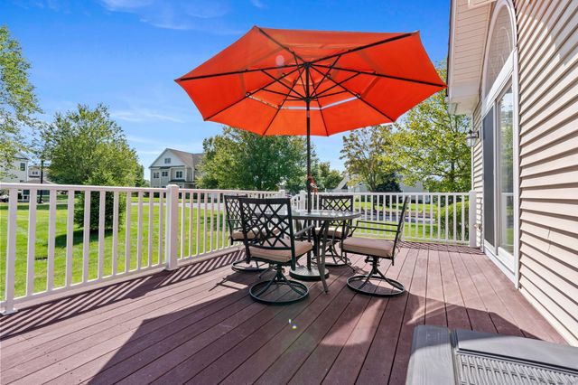 2 Seminole Way, Bloomfield, CT 06002