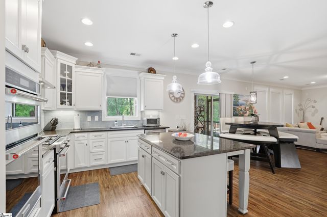 225 Coronet Lane, Taylors, SC 29687