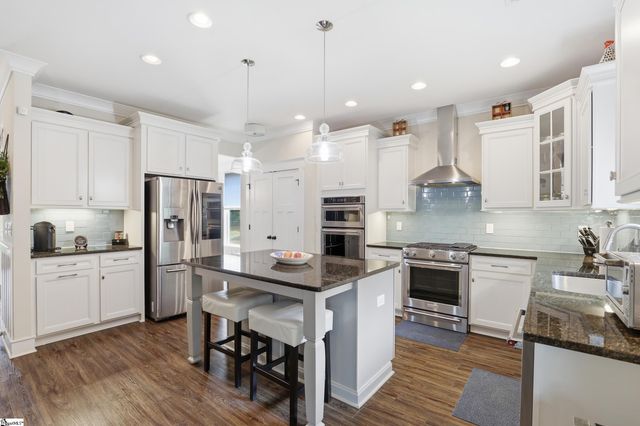 225 Coronet Lane, Taylors, SC 29687