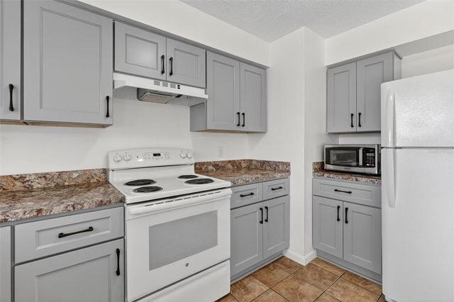 2319 S TENNYSON POINT, Homosassa, FL 34448