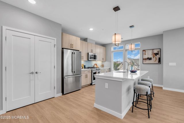 120 Monmouth Street MAE-304, Red Bank, NJ 07701