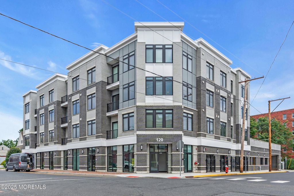 120 Monmouth Street MAE-304, Red Bank, NJ 07701