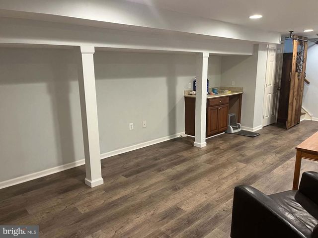 32 DELWOOD RD, Cherry Hill, NJ 08002