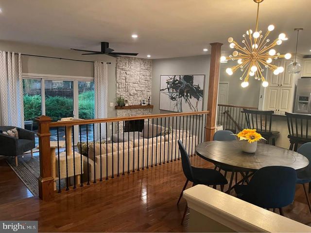 32 DELWOOD RD, Cherry Hill, NJ 08002