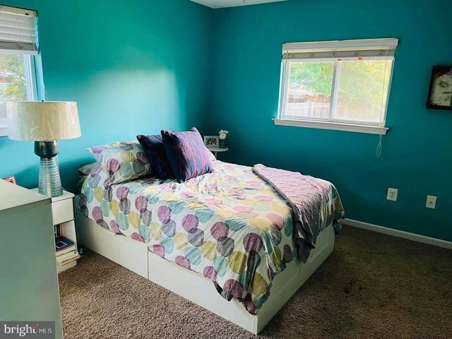 32 DELWOOD RD, Cherry Hill, NJ 08002