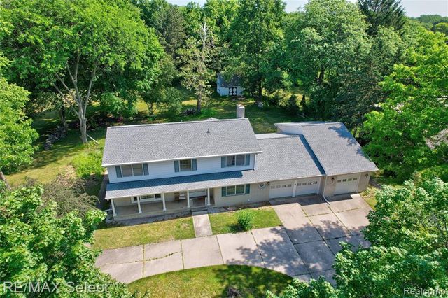 6088 Sierra Pass, Flint, MI 48532