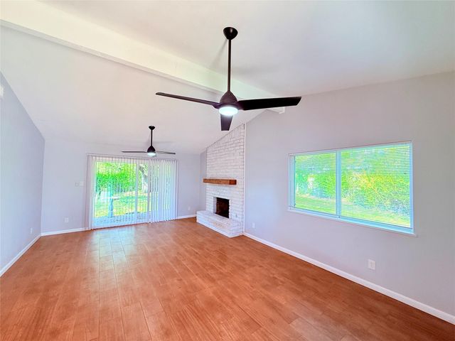 914 Beaver TRL B, Austin, TX 78746