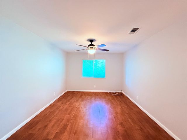 914 Beaver TRL B, Austin, TX 78746