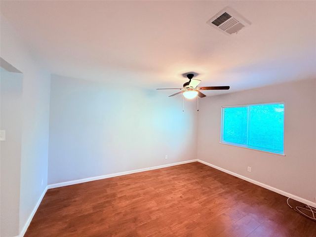 914 Beaver TRL B, Austin, TX 78746