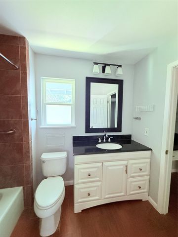 914 Beaver TRL B, Austin, TX 78746