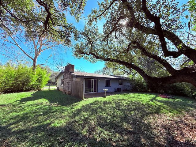 914 Beaver TRL B, Austin, TX 78746