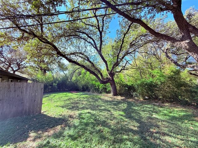 914 Beaver TRL B, Austin, TX 78746