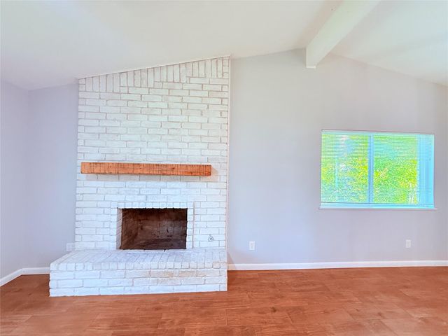 914 Beaver TRL B, Austin, TX 78746