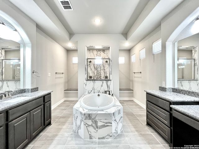 30527 SETTERFELD CIR, Fair Oaks Ranch, TX 78015