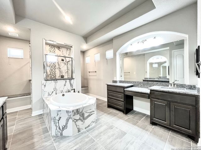30527 SETTERFELD CIR, Fair Oaks Ranch, TX 78015