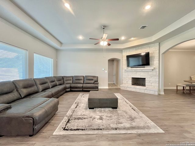 30527 SETTERFELD CIR, Fair Oaks Ranch, TX 78015