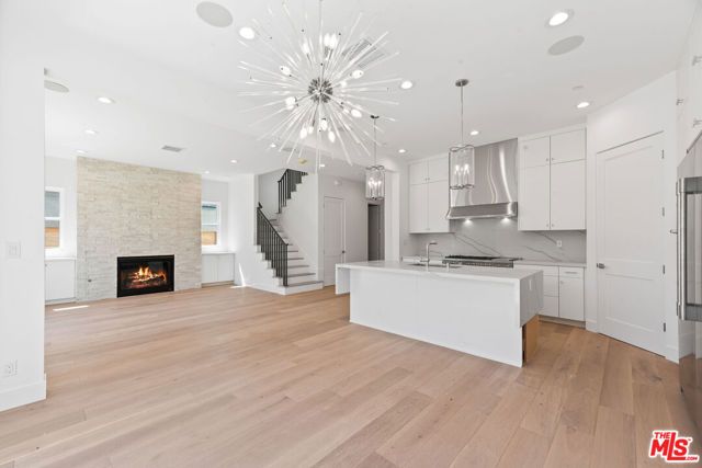 4120 Coolidge Avenue, Los Angeles, CA 90066