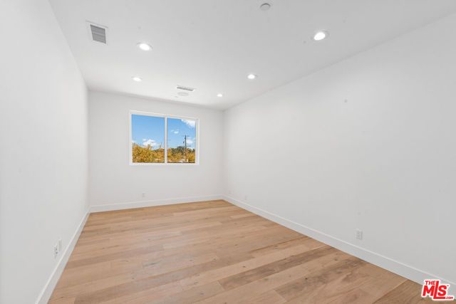 4120 Coolidge Avenue, Los Angeles, CA 90066