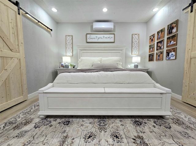 752 County Road 2250, Cleveland, TX 77327