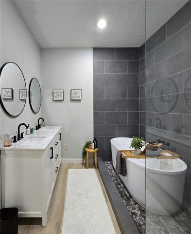 752 County Road 2250, Cleveland, TX 77327