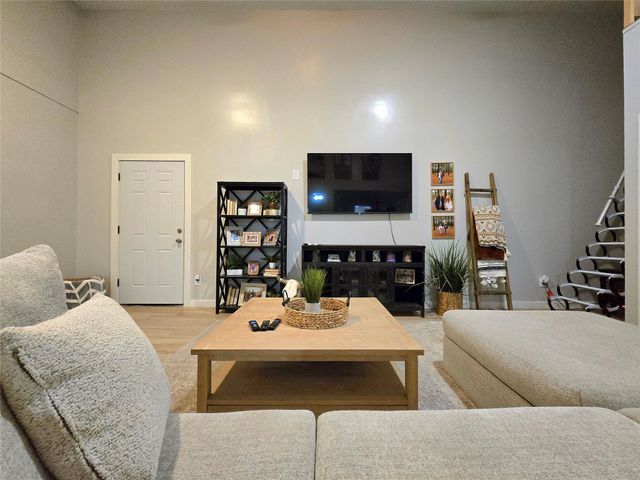 752 County Road 2250, Cleveland, TX 77327