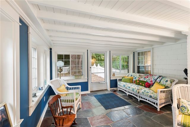 5221 Leverett Lane, Dewitt, NY 13066