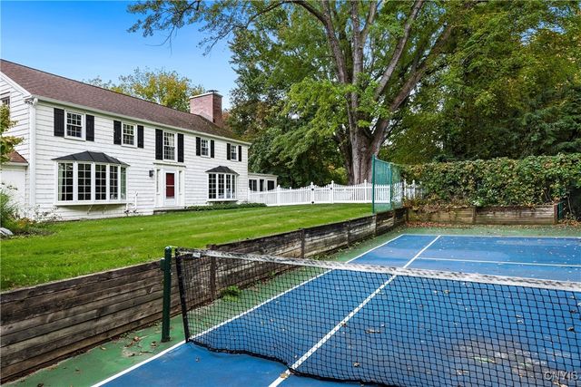 5221 Leverett Lane, Dewitt, NY 13066