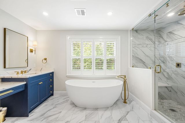 7 Phyllis Lane, Milton, MA 02186