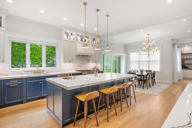 7 Phyllis Lane, Milton, MA 02186