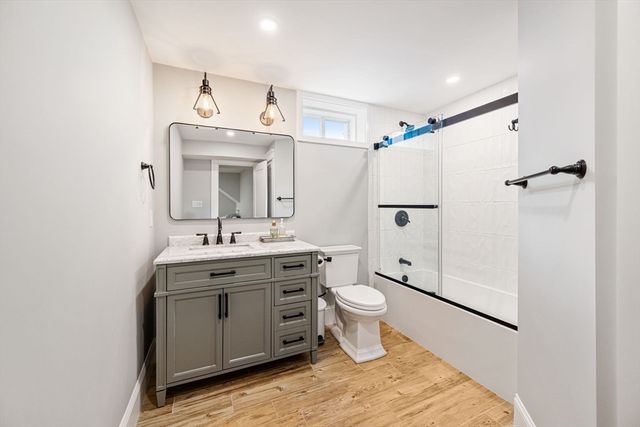 7 Phyllis Lane, Milton, MA 02186
