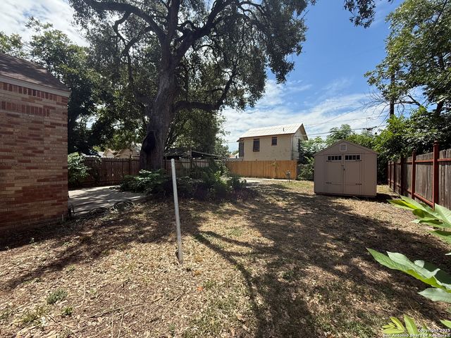 1626 McKinley, San Antonio, TX 78210