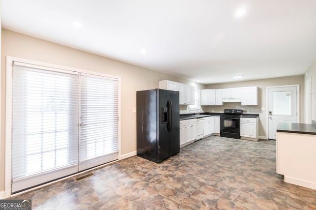 1049 Newport Road, Macon, GA 31210