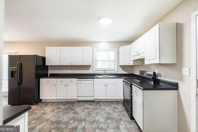 1049 Newport Road, Macon, GA 31210