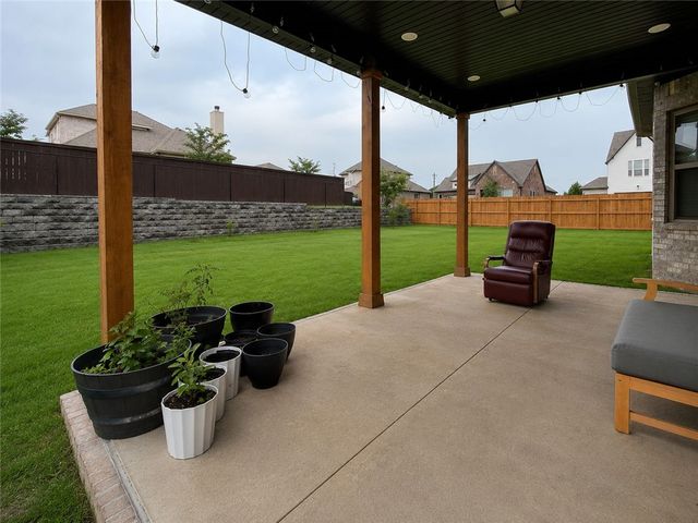 1405 George Robbins Lane, Cave Springs, AR 72718