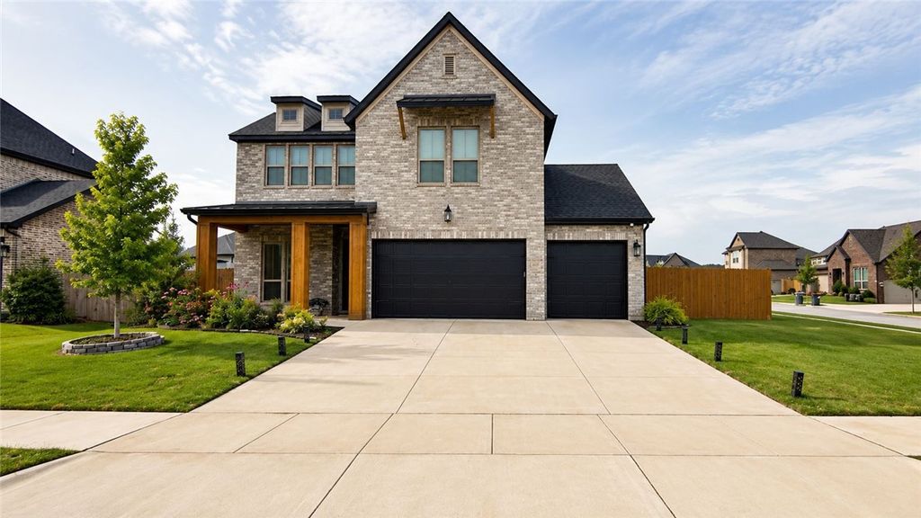 1405 George Robbins Lane, Cave Springs, AR 72718