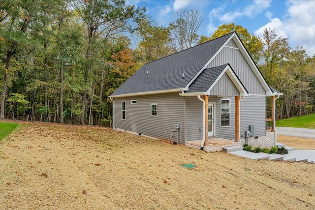 471 Sherwood Dr, Mcminnville, TN 37110