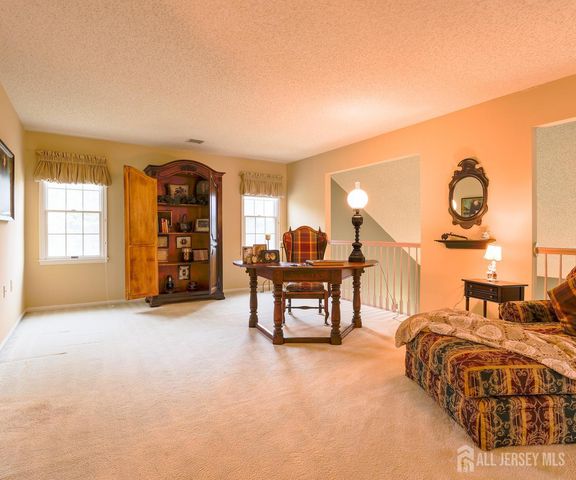 1 Leeds Lane, Monroe, NJ 08831